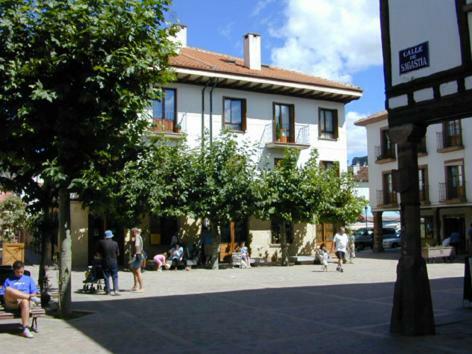 Dúplex con jardín en Ezcaray Exterior foto